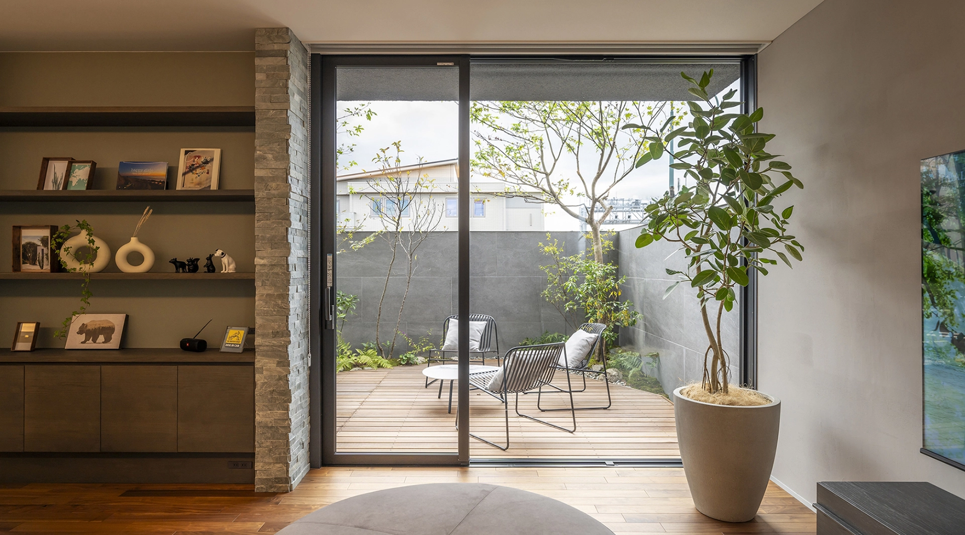 内と外が溶け合う、暮らしを広げるガーデンリビング